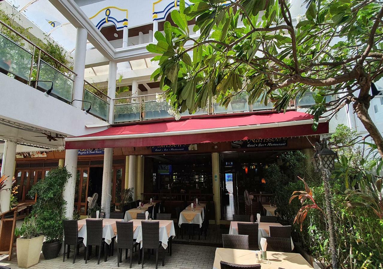 Patong Karlssons Hotel Extérieur photo