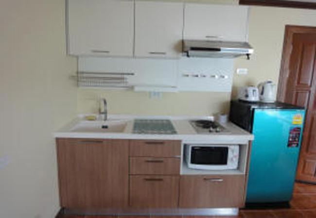 Patong Karlssons Hotel Extérieur photo